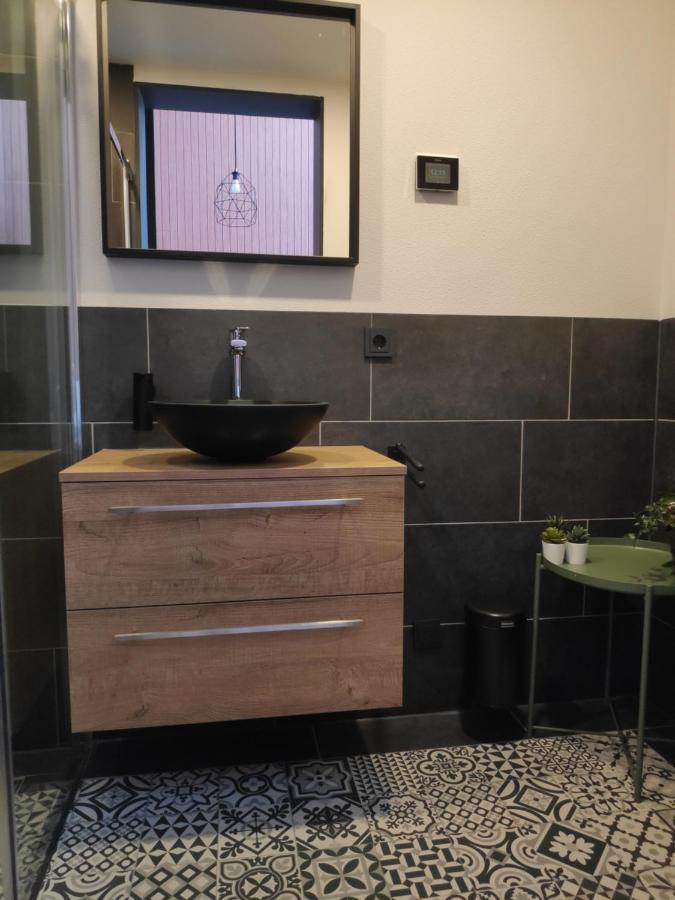 Bij Ons 'Niek Apartment Den Dungen Luaran gambar